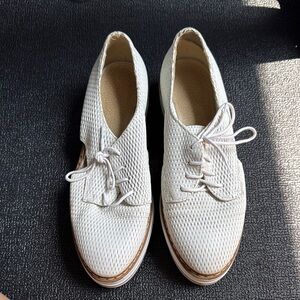 Women's Cream Lace-Up Sneakers